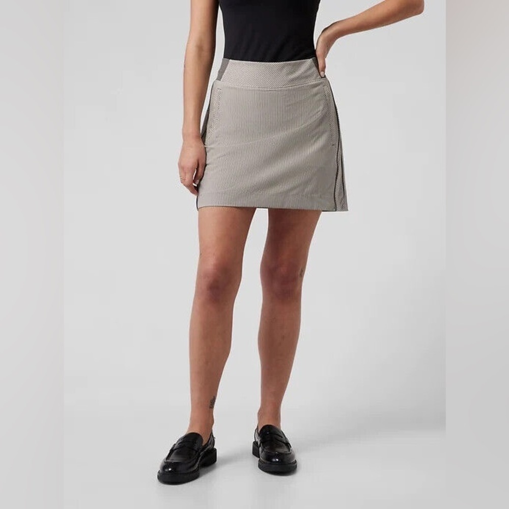 Athleta Brooklyn Textured Skort‎ Size 2